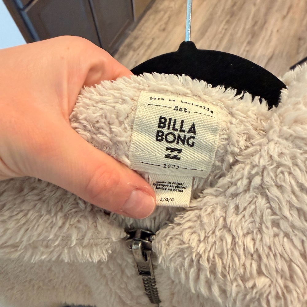 Billabong Cream Teddy Jacket - Picture 4 of 4